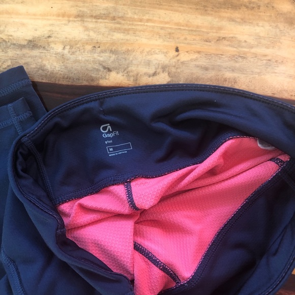 Gapfit Two-tone Leggings ~ EUC - Picture 3 of 4